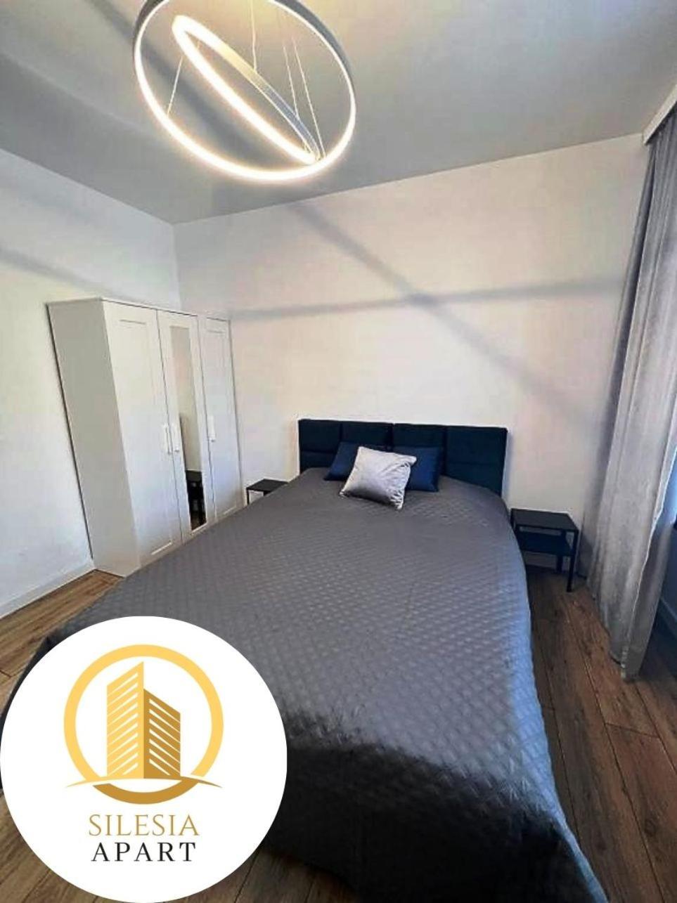 Apartament Granatowy Tychy Exterior foto